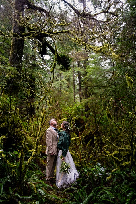 Cannon Beach elopement photograhy by Chasers of the Light