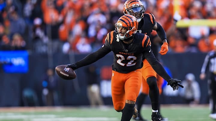 Bengals Safety Geno Stone Reacts to Pay Cut Request, Points to Trey Hendrickson As Big Reason for Accepting It Bengals Safety Geno Stone Reacts to Pay Cut Request, Points to Trey Hendrickson As Big Reason for Accepting It