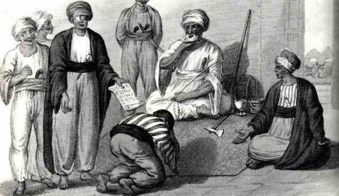 “Dhimmiys / Dhimmitude” on neologismi, joka kuvaa ei-muslimien asemaa muslimien sharia-lain alistavassa hallinnossa. Termin popularisoi egyptiläissyntyinen brittiläinen kirjailija Bat Ye'or 1980- ja 1990-luvuilla. Se on muodostettu arabiankielisestä sanasta ‘dhimmi’, joka tarkoittaa ”islamilaisessa valtiossa asuvaa ei-muslimia”. Ye'or rinnastaa dhimmiyden orjuuteen. “Dhimmiys / Dhimmitude” on neologismi, joka kuvaa ei-muslimien asemaa muslimien sharia-lain alistavassa hallinnossa. Termin popularisoi egyptiläissyntyinen brittiläinen kirjailija Bat Ye'or 1980- ja 1990-luvuilla. Se on muodostettu arabiankielisestä sanasta ‘dhimmi’, joka tarkoittaa ”islamilaisessa valtiossa asuvaa ei-muslimia”. Ye'or rinnastaa dhimmiyden orjuuteen.