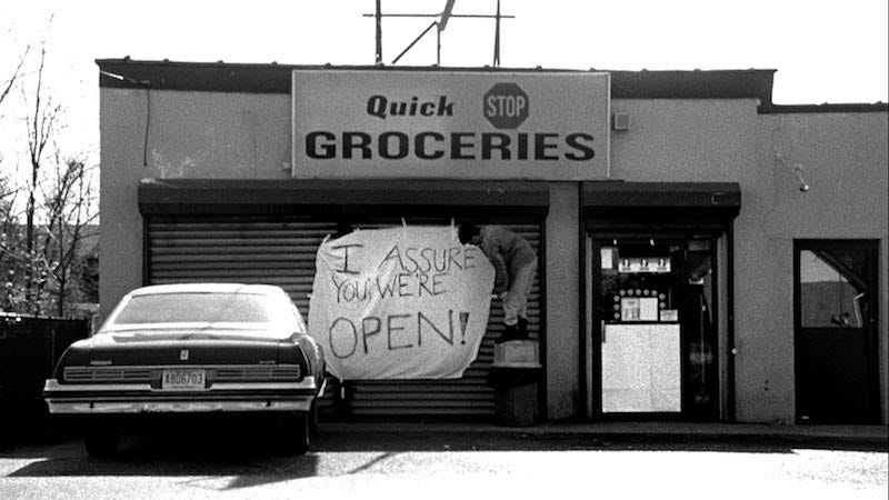 Clerks - Movie Review - The Austin Chronicle