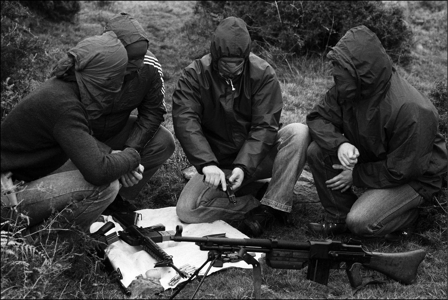 Basque Terror Group ETA Dissolves Seven Years After Cease-Fire - Bloomberg