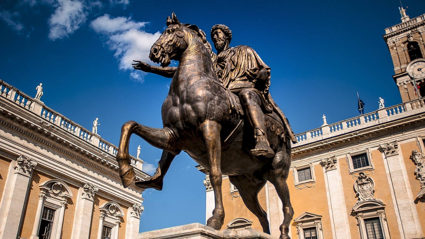 https://www.turismoroma.it/sites/default/files/Statua%20equestre%20di%20Marco%20Aurelio%20Pixabay%20ut.%20StevoLeBlanc%2019%2001%2022%201920x1080.jpg