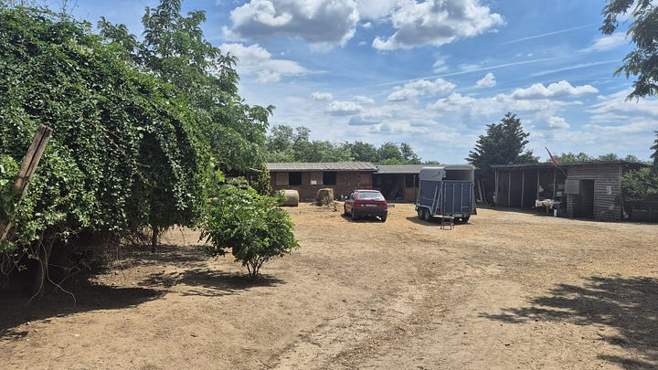 Images of a potentical location – Egy helyszín lehetőség képei, Fót