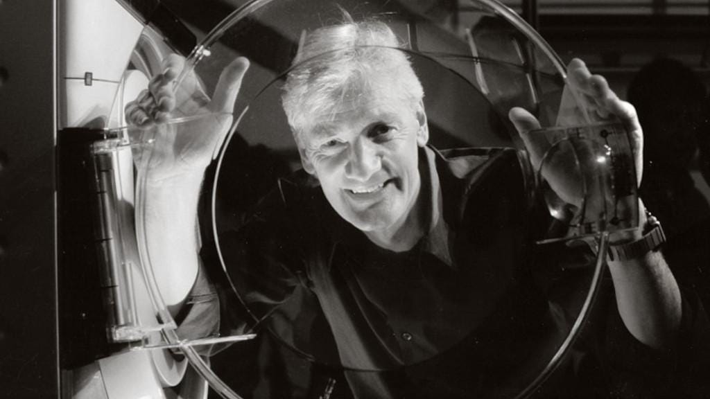 Conoce la Biografía de Sir James Dyson, de inventor de la Aspiradora  Ciclónica a Fabricante de Respiradores para Hospitales | QuimiNet