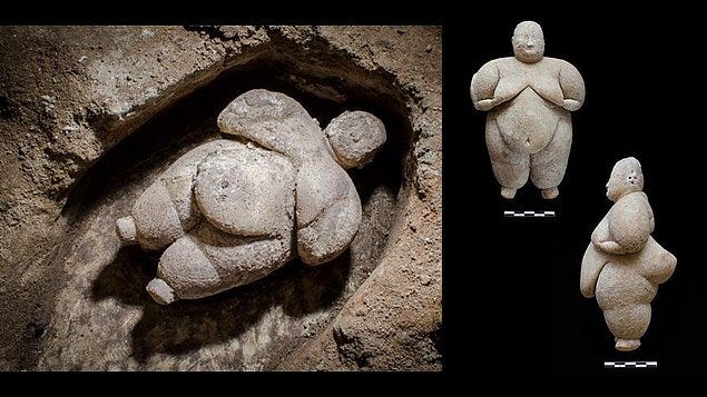 Pileta de Prehistoria: Neolithic figurine, over 7,000 years old, unearthed  at Turkey's Çatalhöyük