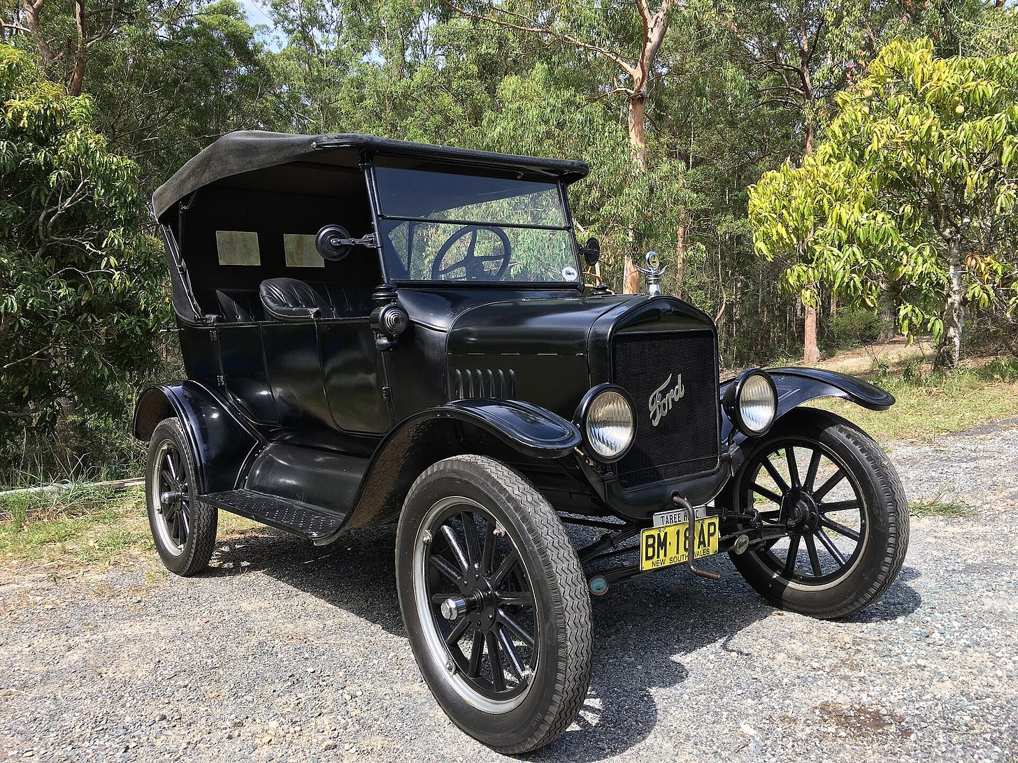 Model T-Ford with a forest background