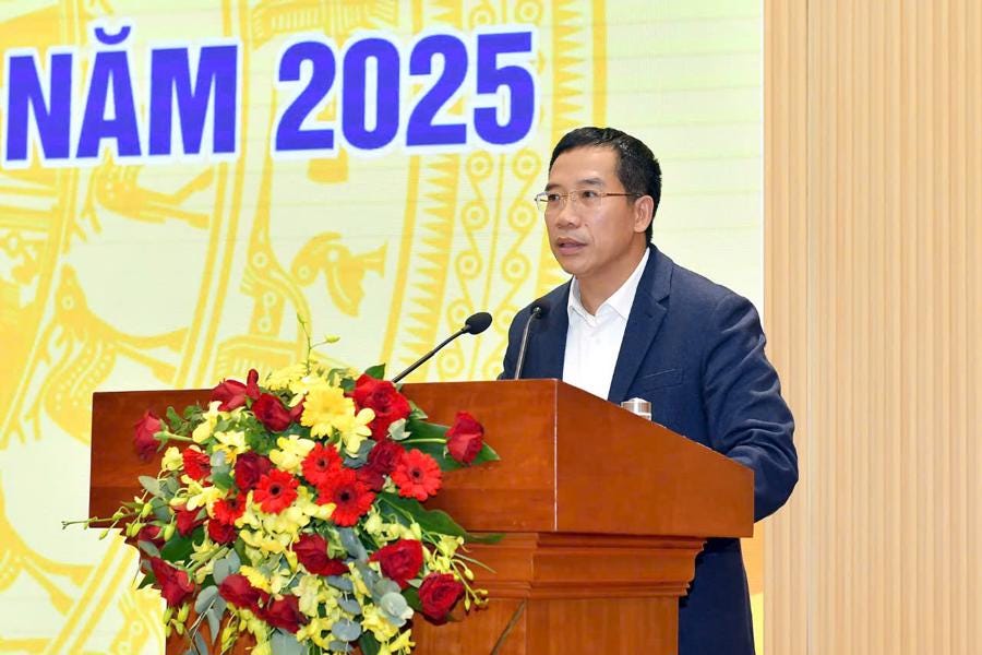 Ông Lưu Trung Thái, Chủ tịch MB "Để hoàn thành nhiệm vụ tái cơ cấu theo phương án được phê duyệt, MB mong muốn tiếp tục được Ngân hàng Nhà nước quan tâm chỉ đạo triển khai kịp thời các biện pháp hỗ trợ đã được phê duyệt theo phương án, trong đó đặc biệt quan trọng là khoản vay đặc biệt 30 nghìn tỷ đồng”. Ông Lưu Trung Thái, Chủ tịch MB "Để hoàn thành nhiệm vụ tái cơ cấu theo phương án được phê duyệt, MB mong muốn tiếp tục được Ngân hàng Nhà nước quan tâm chỉ đạo triển khai kịp thời các biện pháp hỗ trợ đã được phê duyệt theo phương án, trong đó đặc biệt quan trọng là khoản vay đặc biệt 30 nghìn tỷ đồng”.