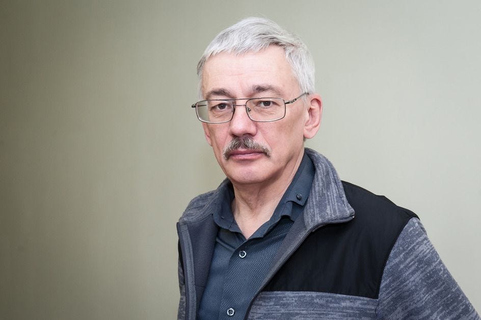 L'opposizione russa: Oleg Orlov: "Siamo finiti nel mondo di Orwell"