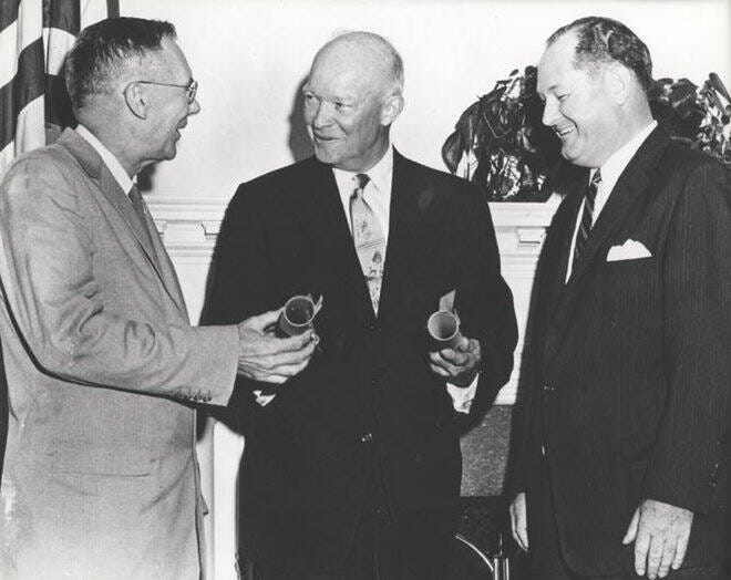 glennan after swearing in august 19 1958 glennan after swearing in august 19 1958