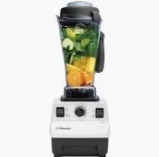 Vitamix, White 5200 Blender, Professional-Grade, 64 oz. Container, Self-Cleaning, 64 fl oz