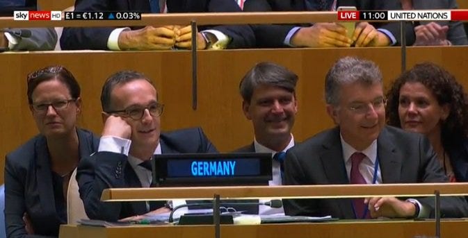 Toby Earle 🇺🇦 Threads tobyontv on X: "The German delegation openly  laughing at Trump & his rant about energy #unga https://t.co/LOWYUMy4KW" / X