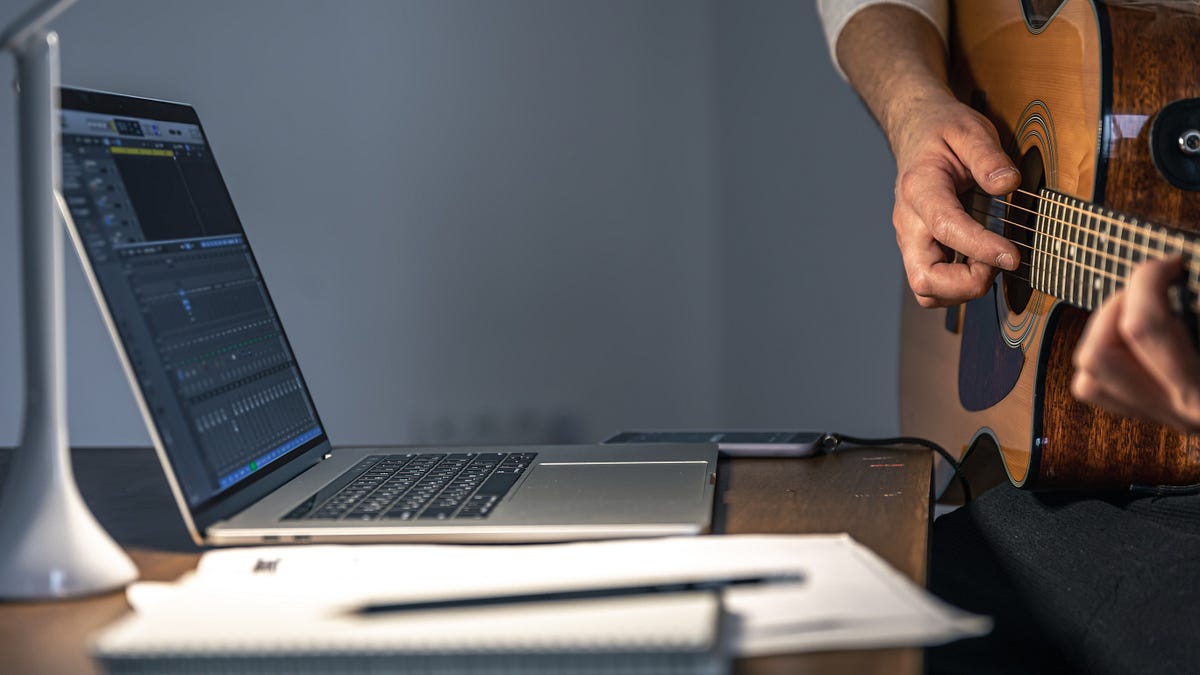 How Record Deals Work: UAC Management Review for M