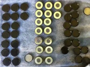 Active and placebo magnets Active and placebo magnets