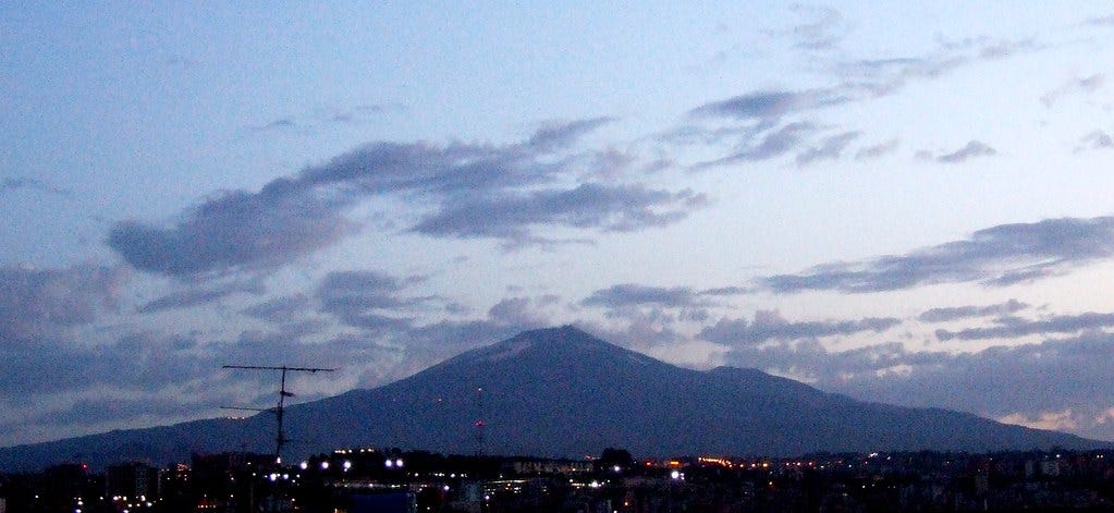Etna at Dawn Catania Italy - Creative Commons by gnuckx | Flickr