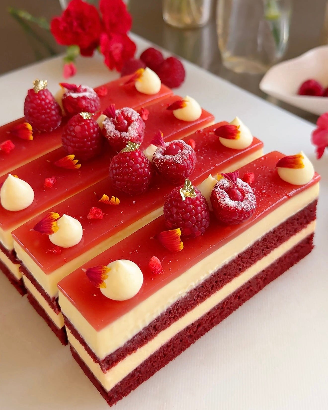 RED VELVET CAKEさま専用 Sara Lee Red Velvet Layer Cake, 53 Ounce -- 4 per case.