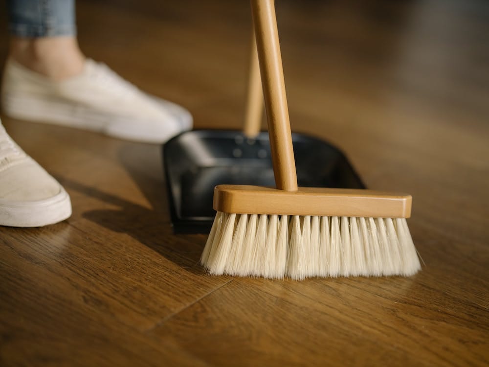 Free Brown Wooden Brush on Brown Wooden Table Stock Photo