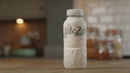 Tras las pajitas de papel llega la botella de papel: Coca-Cola pondrá a prueba su botella biodegradable este mismo 2021 Tras las pajitas de papel llega la botella de papel: Coca-Cola pondrá a prueba su botella biodegradable este mismo 2021