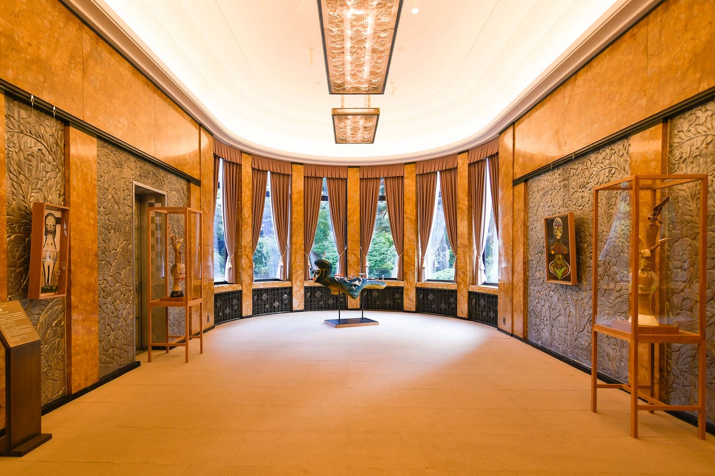View of the group exhibition "Garden of Life: Eight Contemporary Artists  Venture into Nature" Tokyo Metropolitan Teien Art Museum, 2020 | Izumi KATO  | PERROTIN