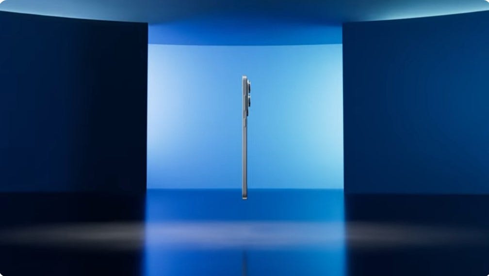 Samsung Galaxy S25 side shot.