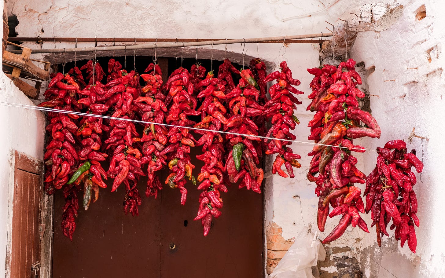 Franco Pepe's Pizza: history of the crusco pepper - Italia.it