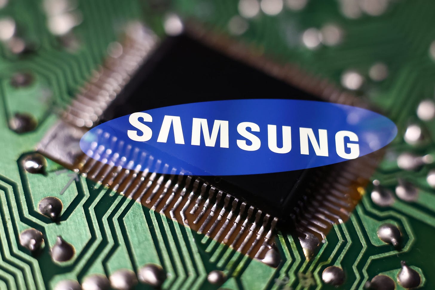 Samsung lays out 2 nanometer semiconductor roadmap to catch up to TSMC