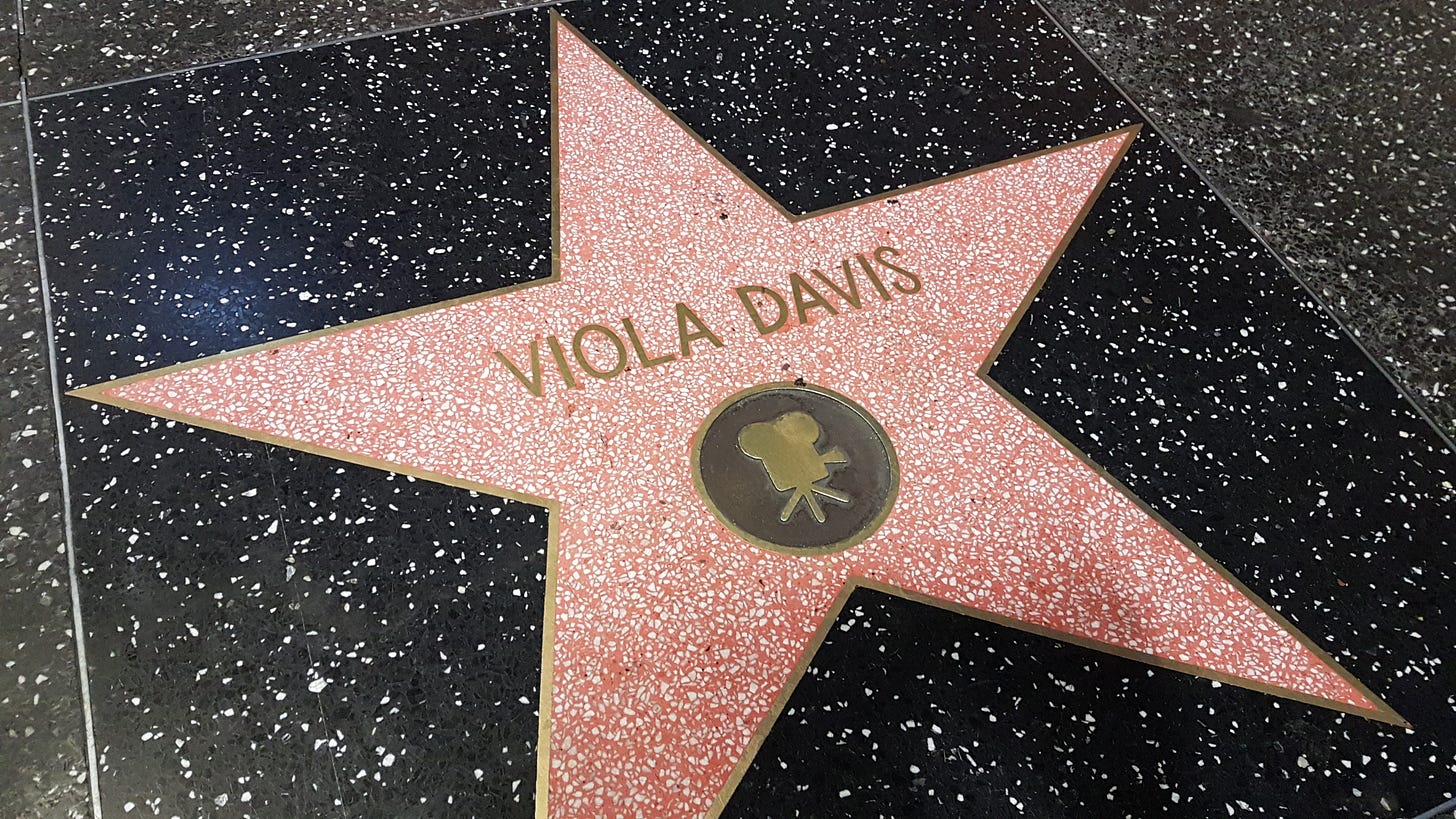 Estrela com o nome da Viola Davis na calçada Estrela com o nome da Viola Davis na calçada