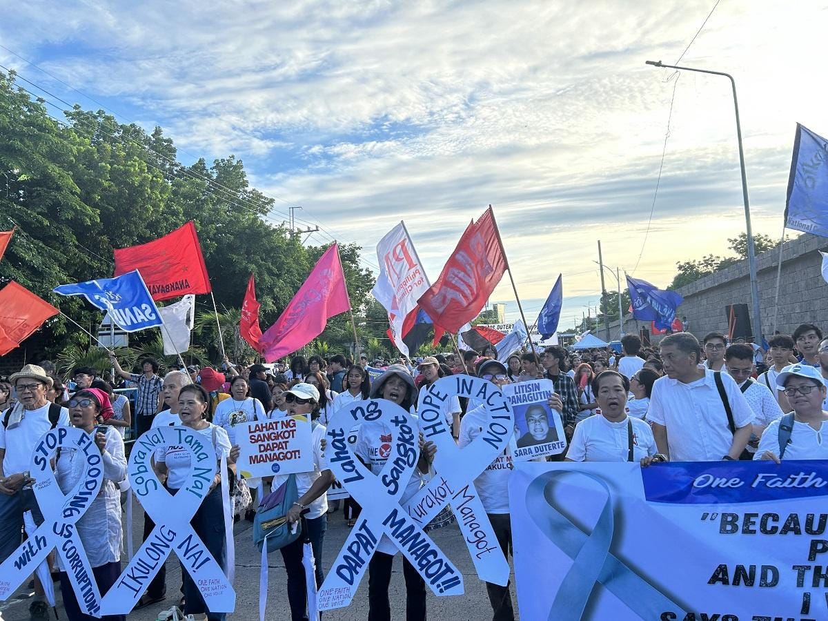 No room for staying silent, say White Ribbon marchers against corruption | GMA News Online No room for staying silent, say White Ribbon marchers against corruption | GMA News Online
