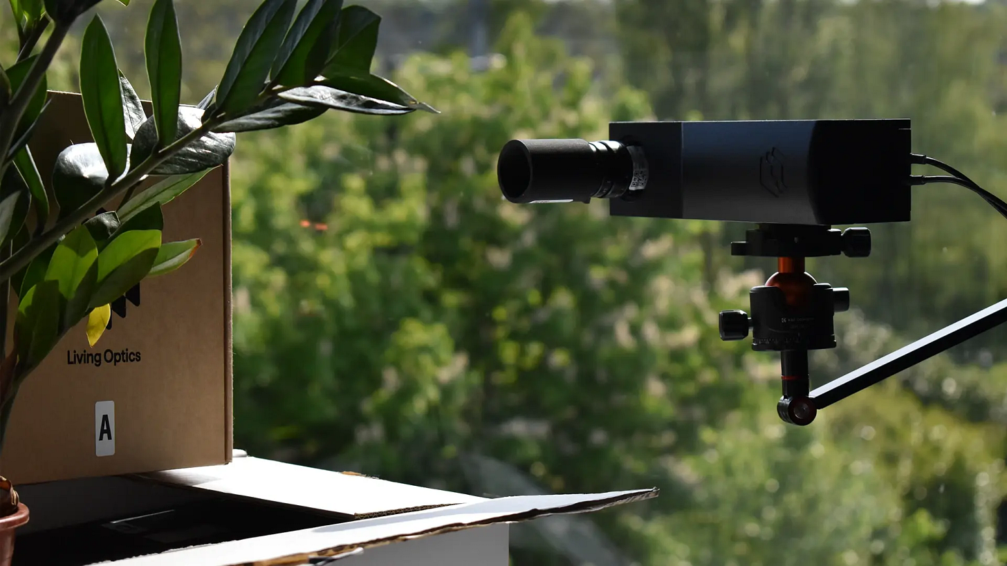 Real-time Hyperspectral Imaging for In-field Data Collection