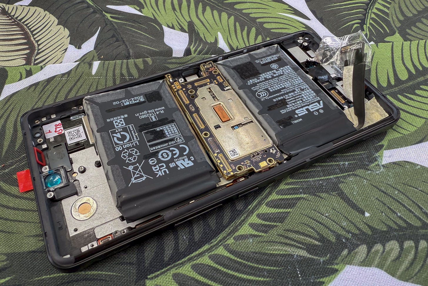 Asus ROG Phone 9 hands-on battery