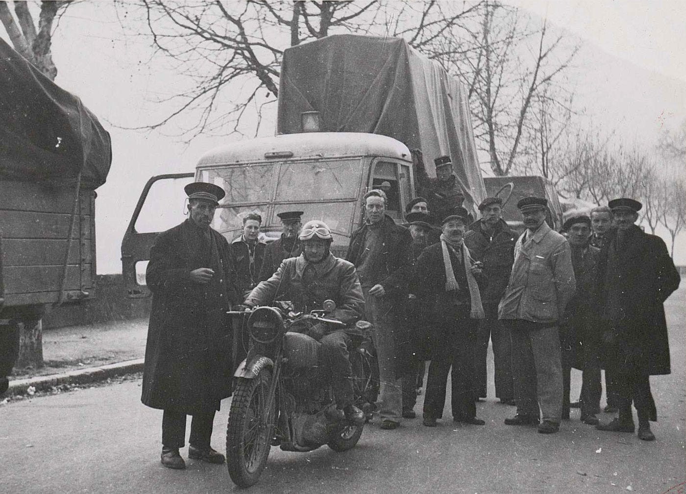 Art convoy 1939 evacuation Louvre museum Jacques Jaujard