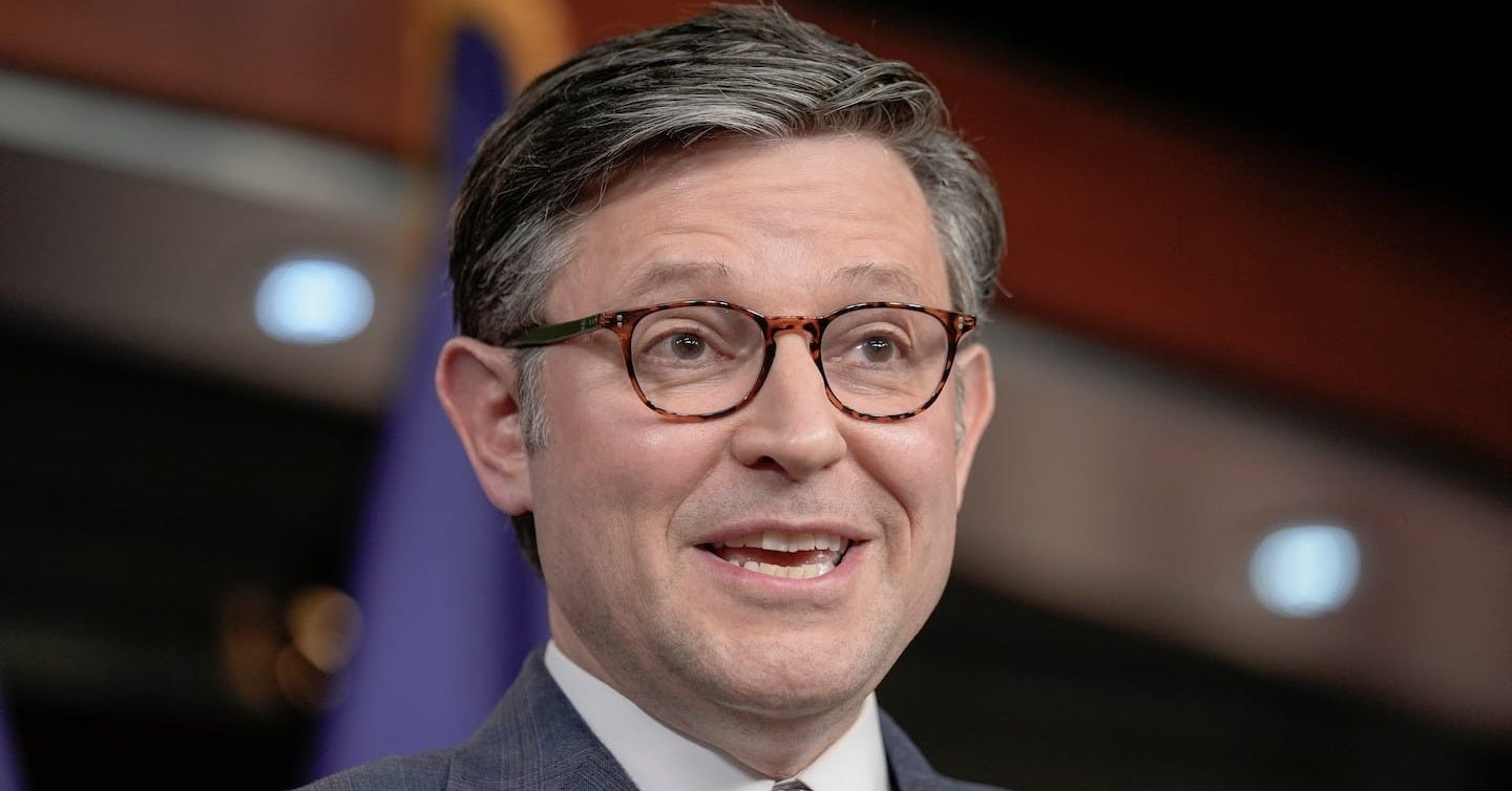 Trump gives support to embattled Speaker Mike Johnson at pivotal Mar-a-Lago  meet - The Boston Globe