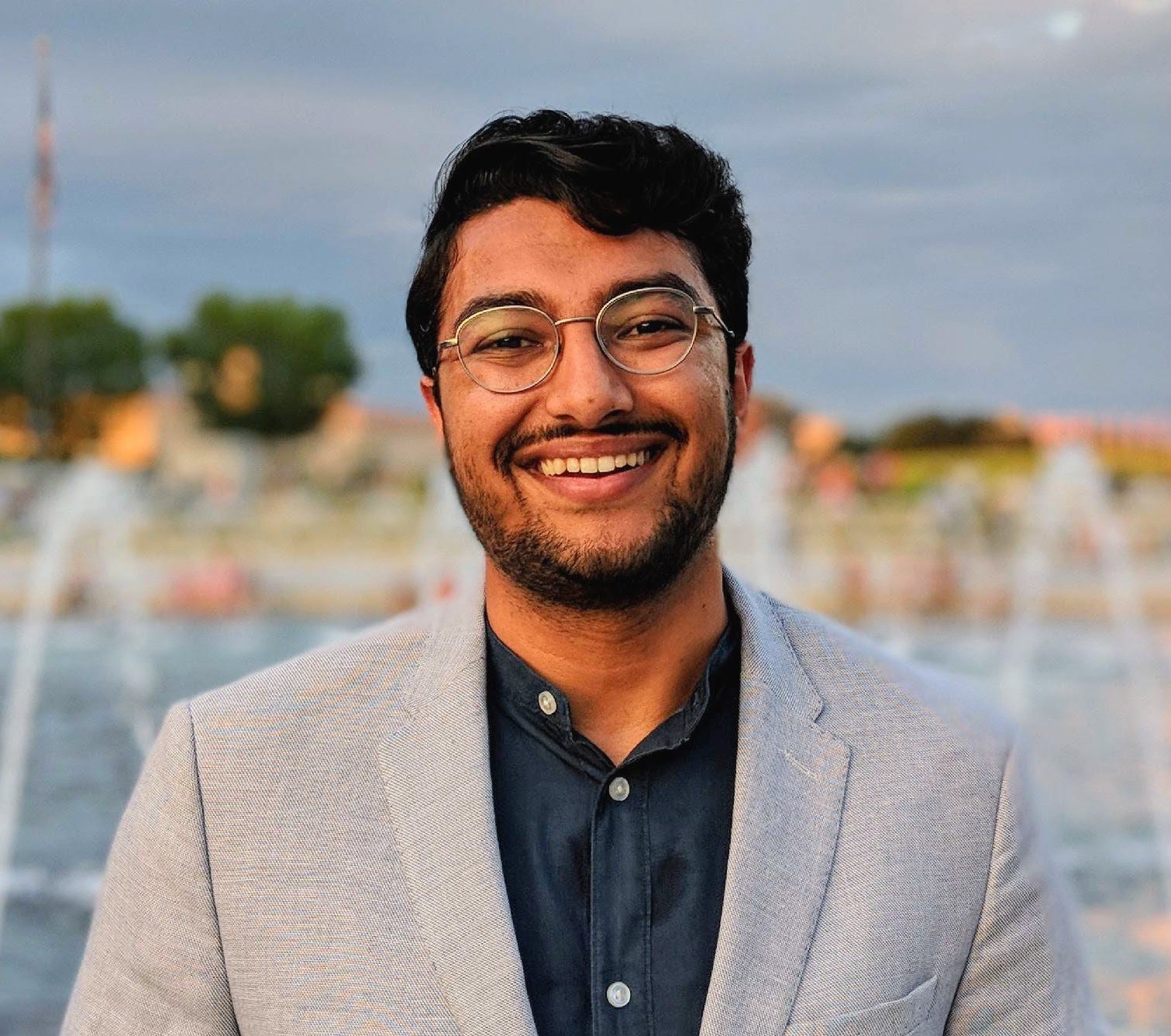 Substack profile picture for @umer
