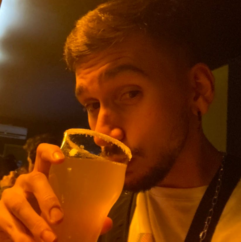 Substack profile picture for @lirio