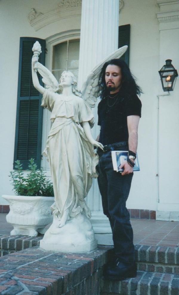 Kevin Nicholas Roberts (1969~2008) | Scarlet Literary Magazine Kevin Nicholas Roberts (1969~2008) | Scarlet Literary Magazine