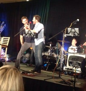 Jensen can't resist singing with the band