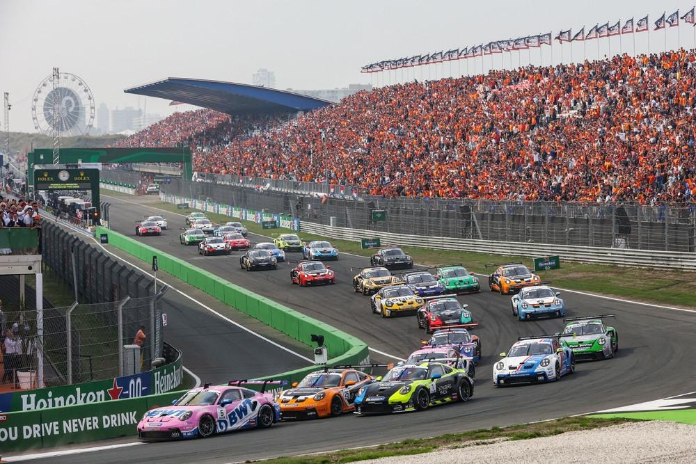 Porsche supercup flat 6 mag