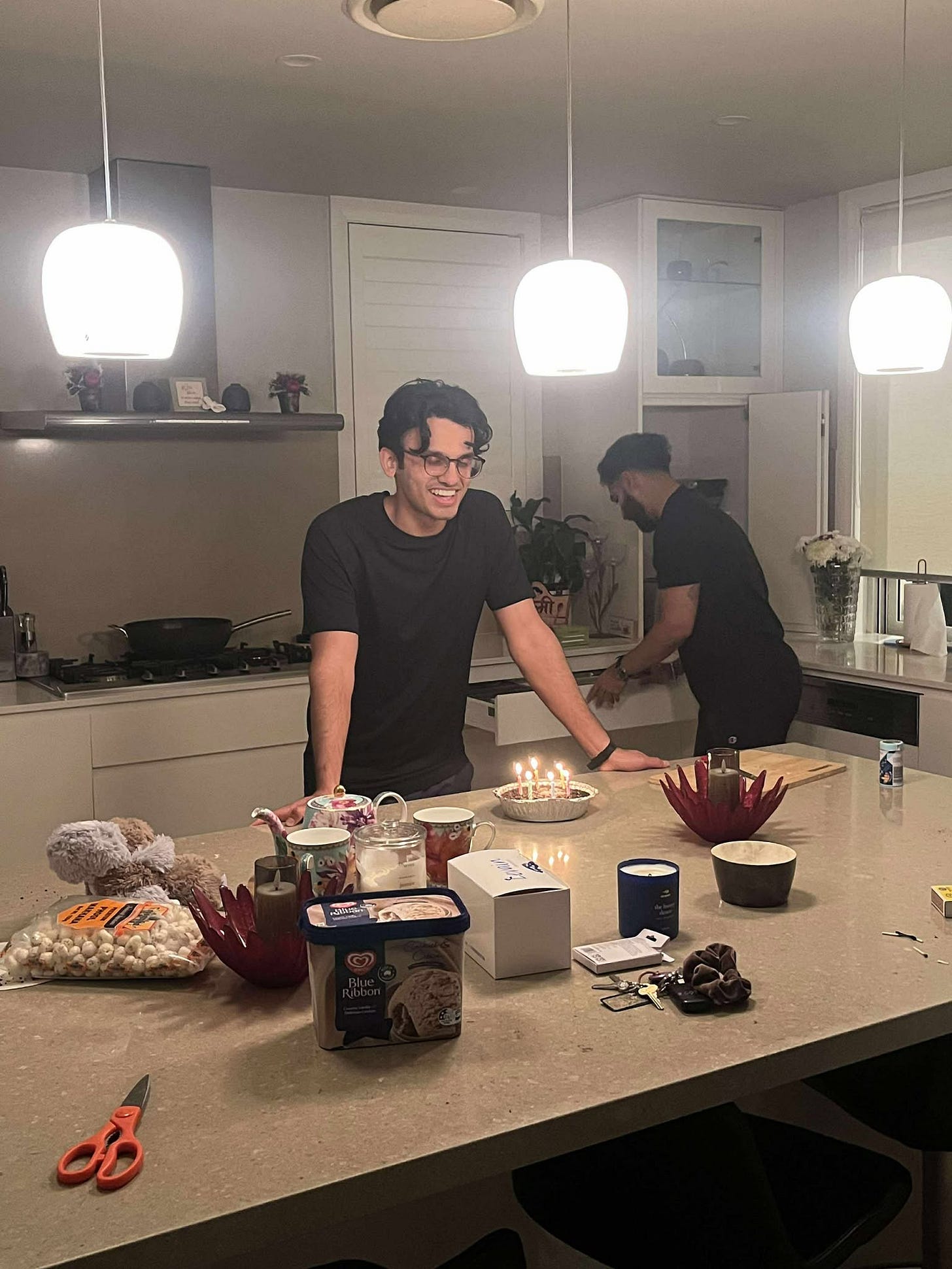 No description available.