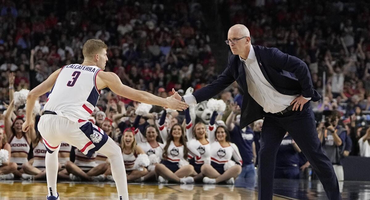 College Hoops' Opening Night Xs & Os