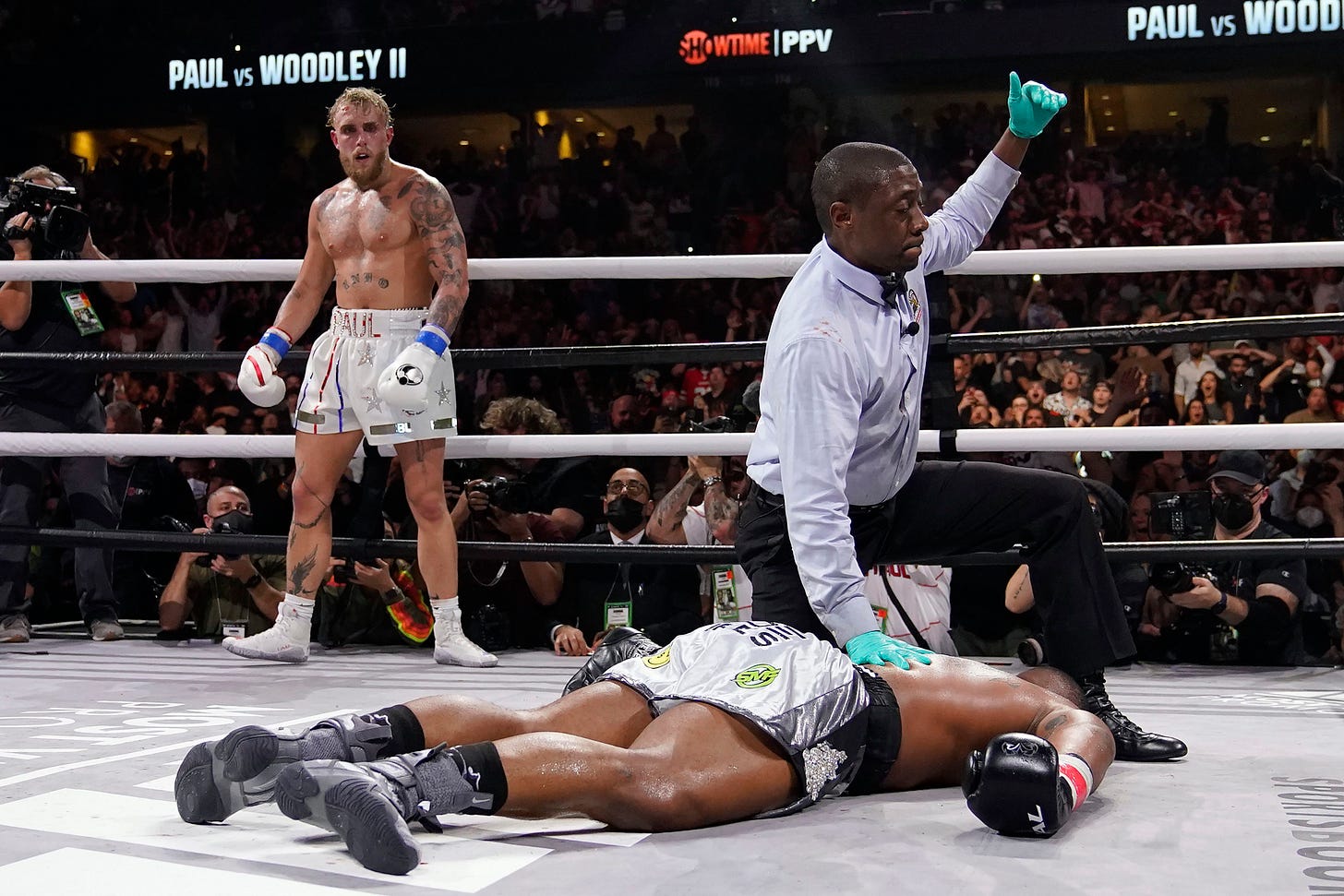 Jake Paul vs. Tyron Woodley: Some fans suggest knockout was 'staged' or 'rigged' Jake Paul vs. Tyron Woodley: Some fans suggest knockout was 'staged' or 'rigged'