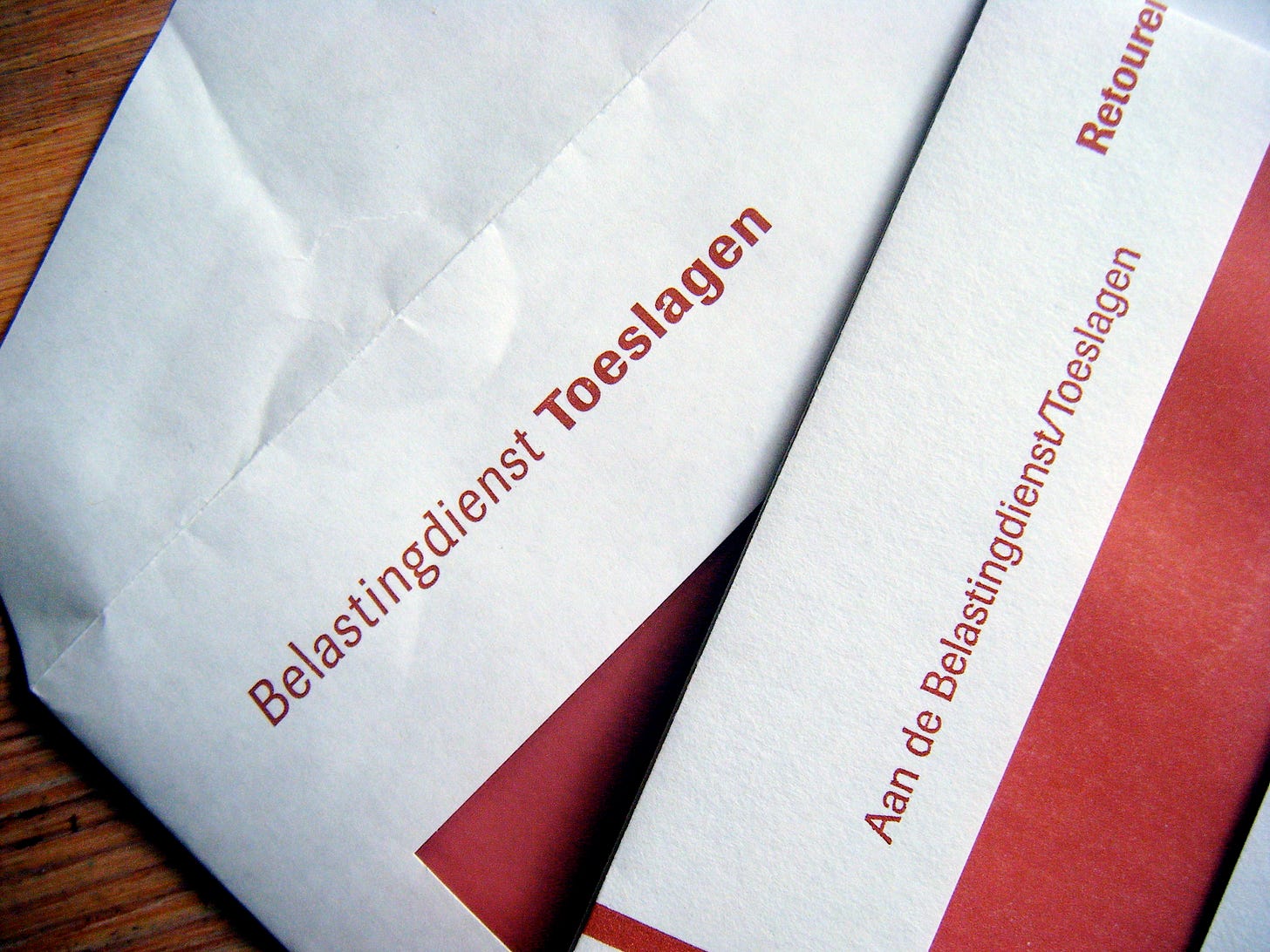 File:Belastingdienst Toeslagen enveloppen.jpg - Wikimedia Commons