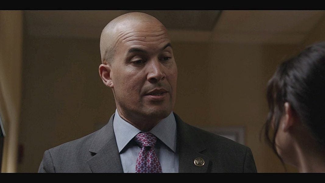 Walker Coby Bell James talking to Cassie. Walker Coby Bell James talking to Cassie.