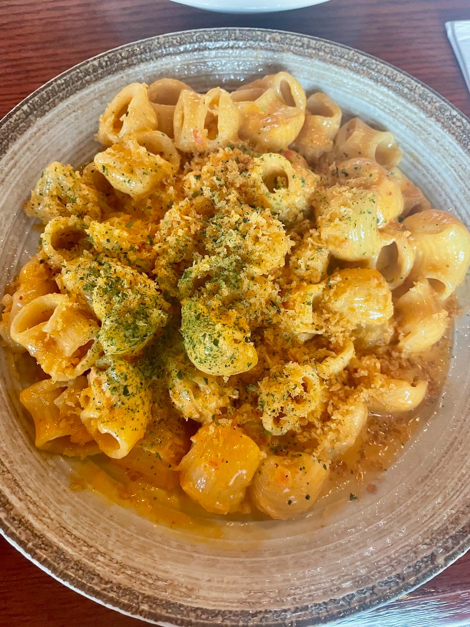 plate of shell pasta