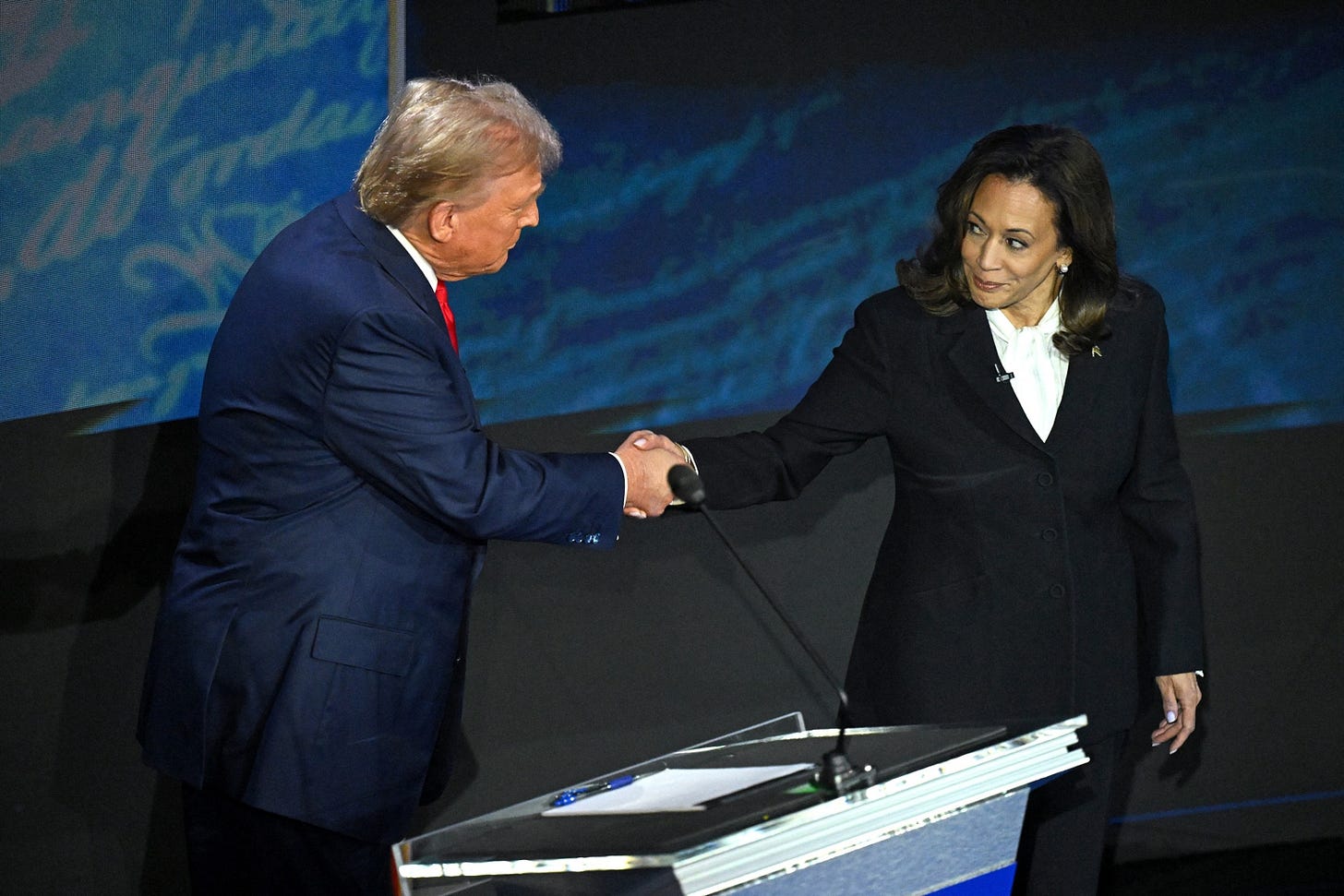 Harris and Trump meet for the first time, and shake hands - ABC News