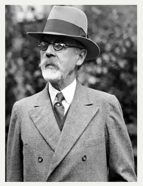 Dr Axel M.F. Munthe (1857-1949) – Broadway History Society