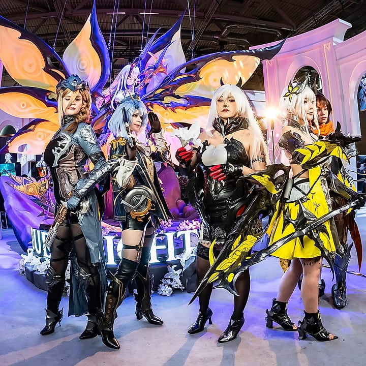 pictures of the crowds at Gamescom, Cologne