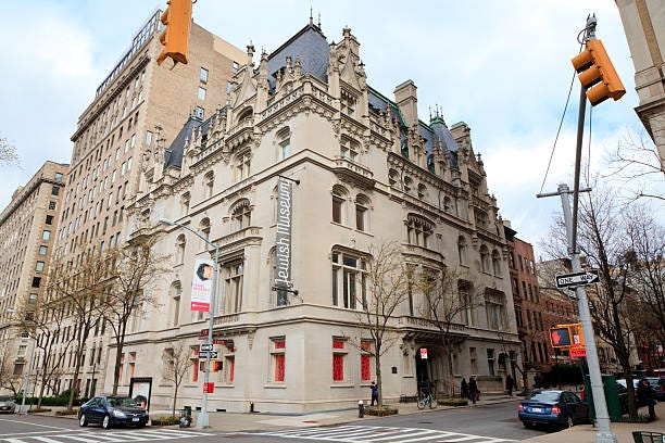 Jewish Museum New York, NY, USA March 26, 2016: Jewish Museum: The Jewish Museum is an art museum and repository of cultural artifacts located in the Upper East Side of Manhattan, New York City. The Jewish Museum stock pictures, royalty-free photos & images