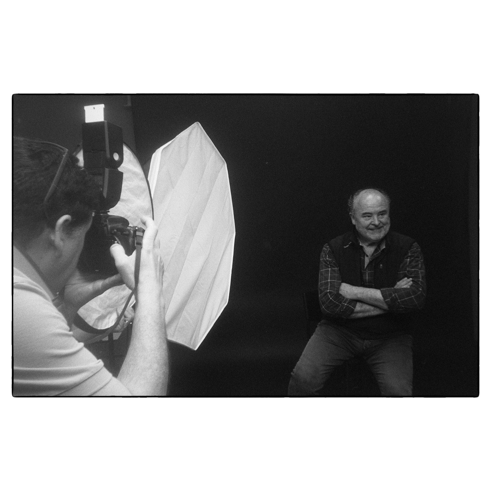 [Fotos] Un taller de iluminación con flash ilustrado con película para ...
