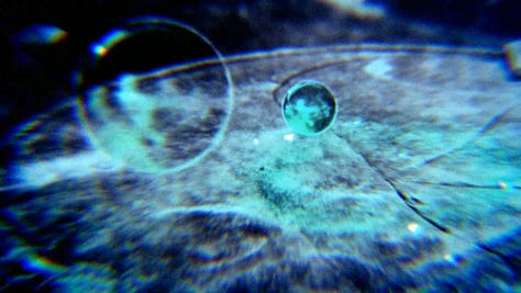Vision of Aerith's death triggered by talking about the White Materia.