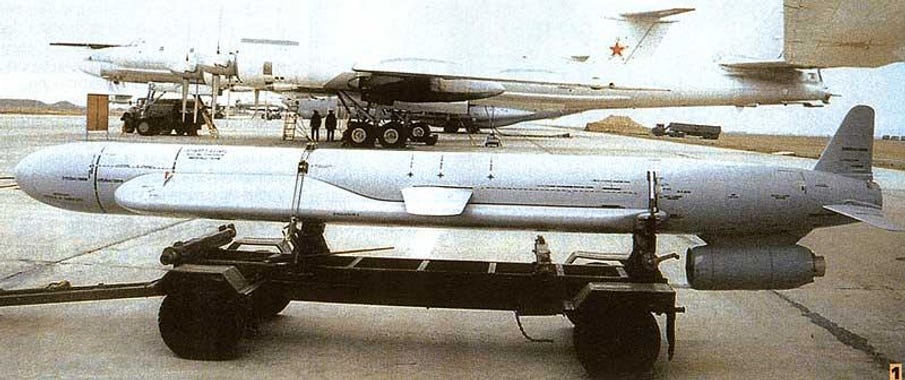 The Soviet Kh-55 air-launched land-attack cruise missile. Note the drop down turbofan engine The Soviet Kh-55 air-launched land-attack cruise missile. Note the drop down turbofan engine
