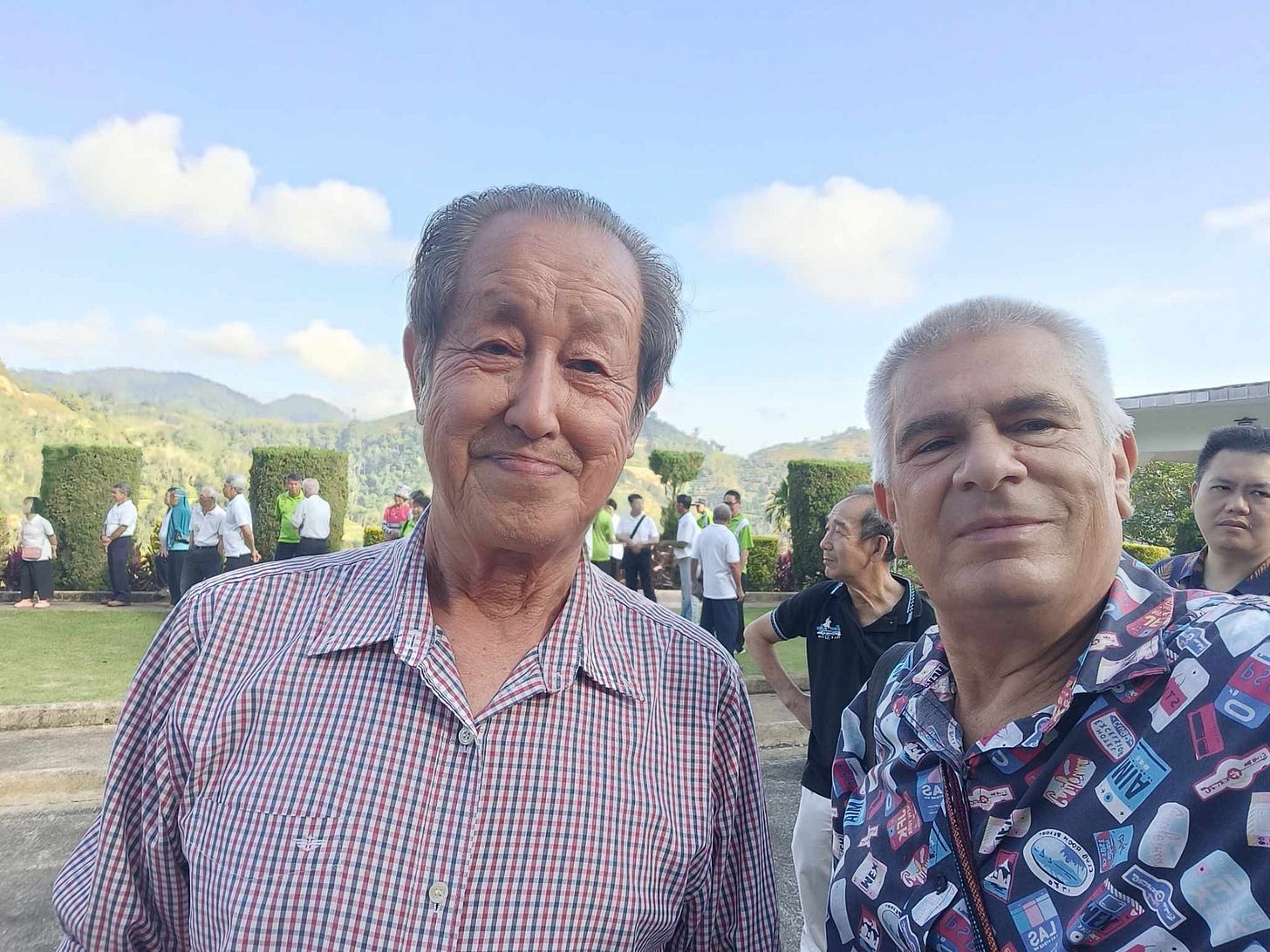 No description available.